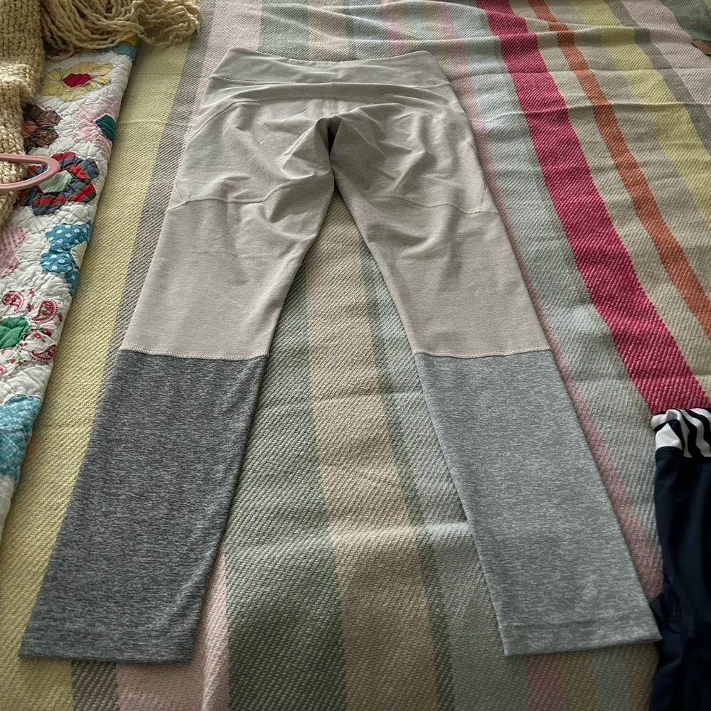 Outdoor Voices Cream and Gray Two-Tone Leggings